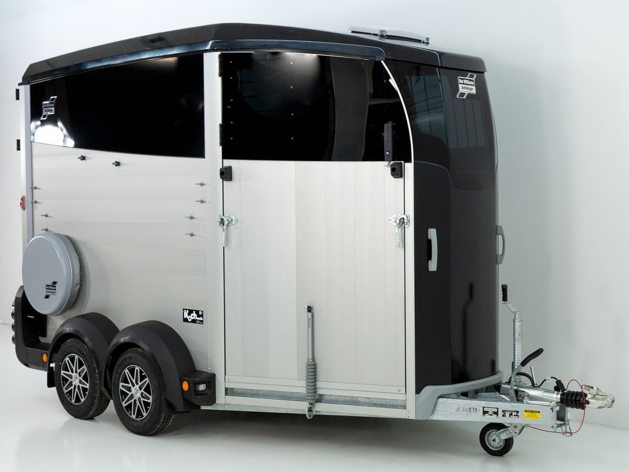 Ifor Williams Reboque para cavalos HBX 511-Saída frontal-novo modelo-preto-Novo - Image 2